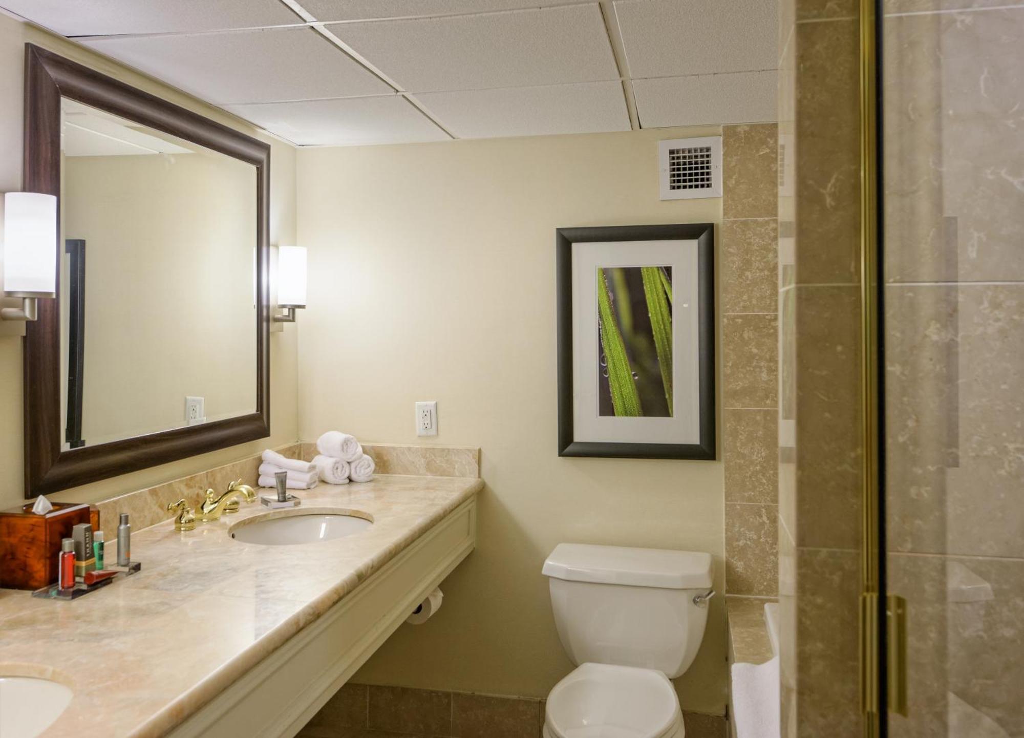 Houston Marriott West Loop By The Galleria Bagian luar foto